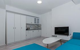 Casa Di Vall City Apartments